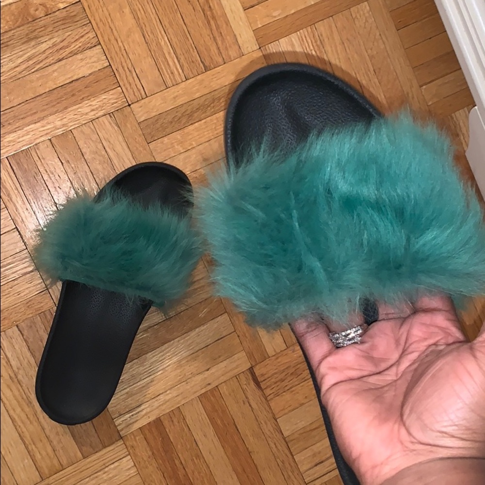 Ugg Fur slides!!